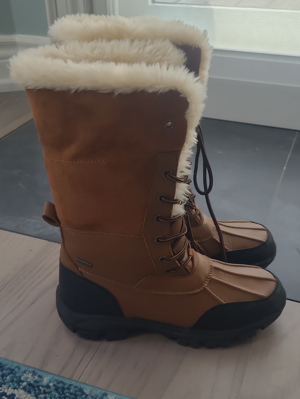 Women's Tan Winter Snow Boots with Faux Fur Lining